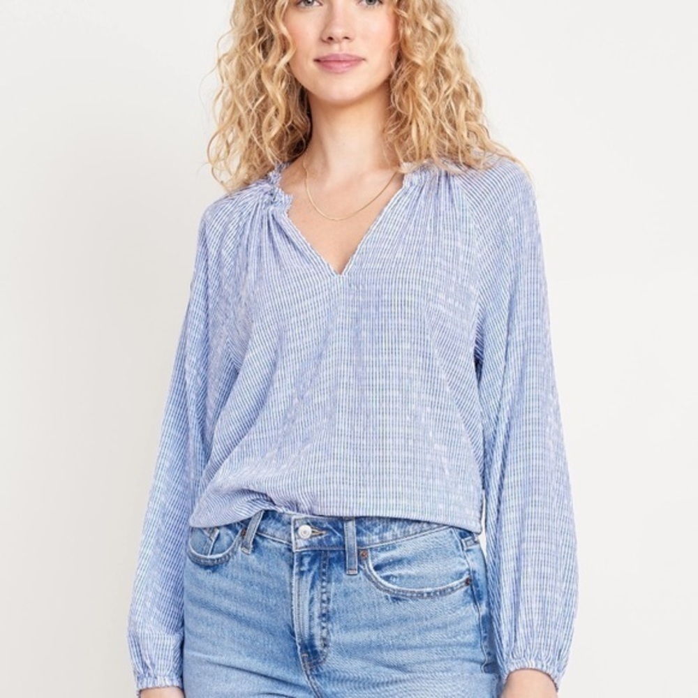 Old Navy Blue Split-Neck Seersucker Top